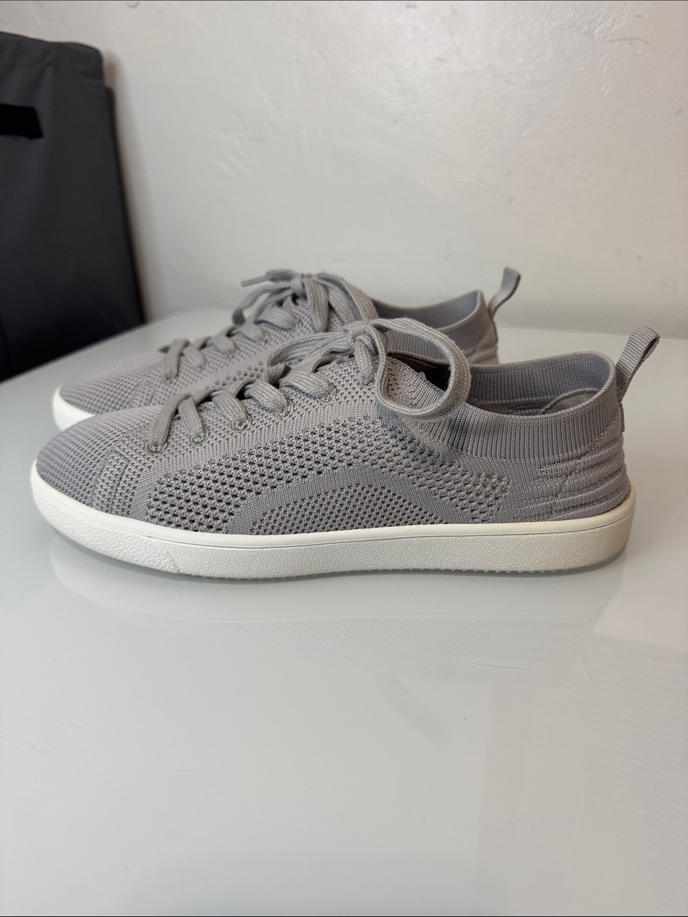 Rocket Dog Tibor grey knit plush foam sneaker 10